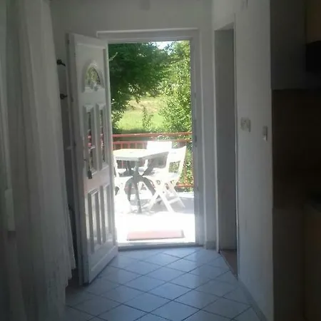 Apartmani Pejo Gostinjac Buitenkant foto